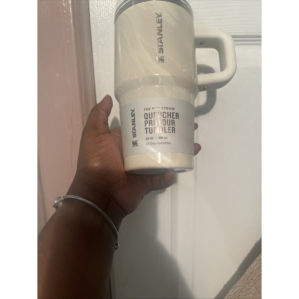 Stanley Quencher ProTour Flip Straw Tumbler 20oz Cream Leakproof BPA Free